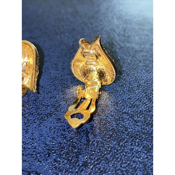 VTG Gold Pearl Nested CZ Diamond Clip Earrings - Picture 5 of 5